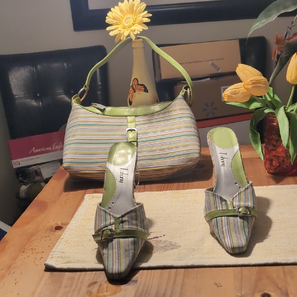 Tommy Hilfiger Multicolor Striped Heels With Matching Purse. This Is a Bundle.